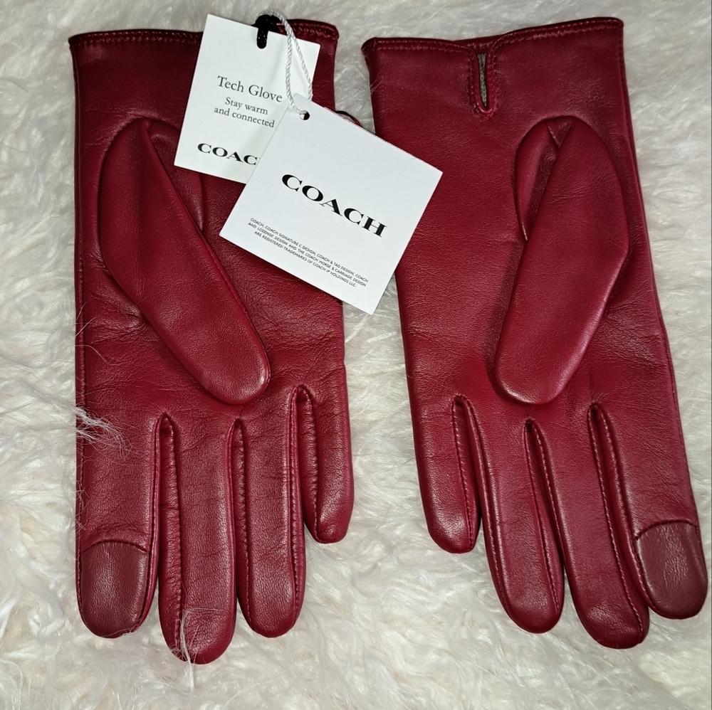 Coach NWTs Tech Gloves Size 61/2 - Picture 4 of 4